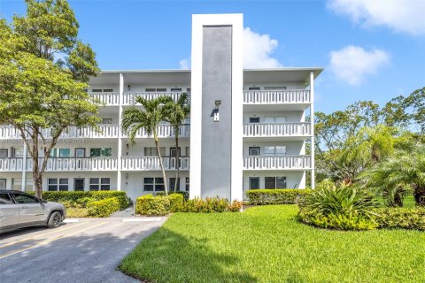 Copropriété à vendre à Deerfield Beach, Floride: 2 chambres, 92.9 m2 № 1377201 - photo 8