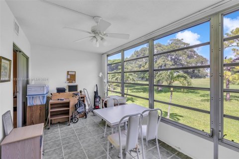 Copropriété à vendre à Deerfield Beach, Floride: 2 chambres, 92.9 m2 № 1377201 - photo 27