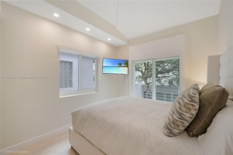 Adosado en venta en Miami Beach, Florida, 3 dormitorios, 117.99 m2 № 1039943 - foto 15