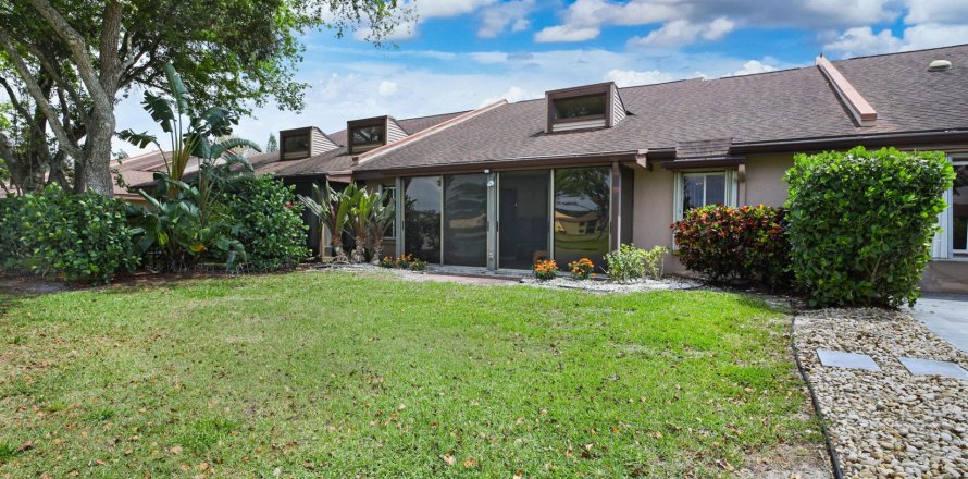 Villa ou maison à Lake Worth, Floride 2 chambres, 189.15 m2 № 1100114