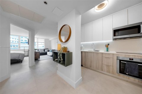 Condo in Miami Beach, Florida, 1 bedroom  № 1431465 - photo 4