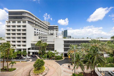 Condo in Miami Beach, Florida, 1 bedroom  № 1431465 - photo 25