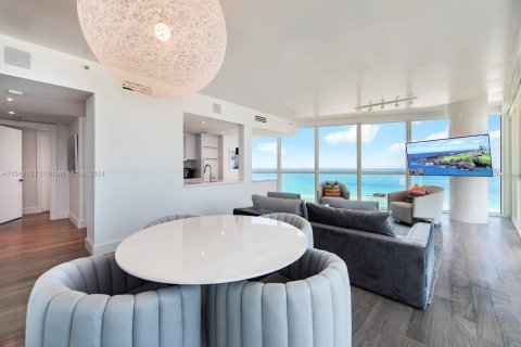 Copropriété à vendre à Miami Beach, Floride: 2 chambres, 115.38 m2 № 1059541 - photo 2