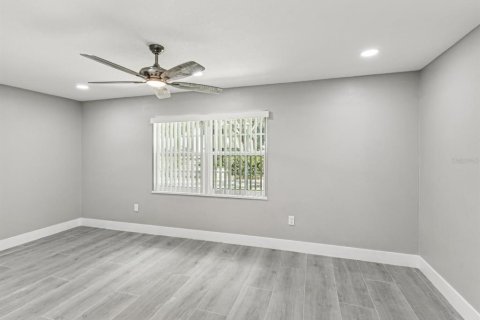 Condo in Tampa, Florida, 1 bedroom  № 1343305 - photo 14