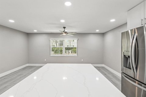 Condominio en venta en Tampa, Florida, 1 dormitorio, 70.61 m2 № 1343305 - foto 9