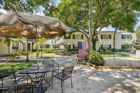 Condo in Tampa, Florida, 1 bedroom  № 1343305 - photo 29