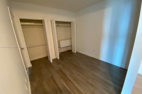 Condo in Miami, Florida, 1 bedroom  № 1397800 - photo 8