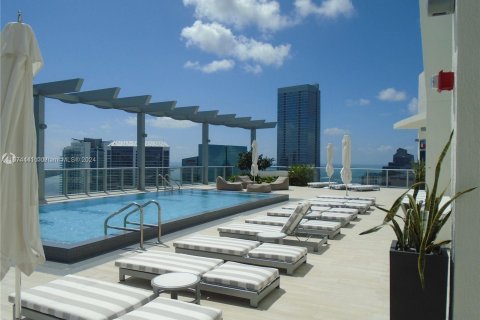 Condo in Miami, Florida, 1 bedroom  № 1397800 - photo 22