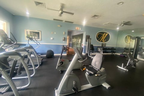 Condominio en venta en Pembroke Pines, Florida, 2 dormitorios № 1187426 - foto 25