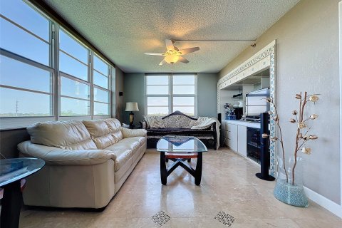 Copropriété à vendre à Pompano Beach, Floride: 3 chambres, 170.94 m2 № 1061329 - photo 20