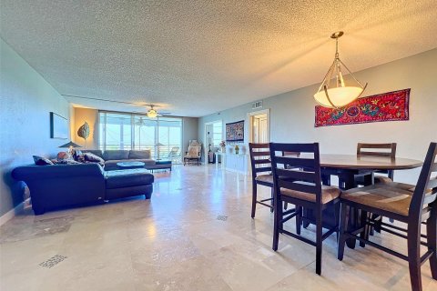 Condominio en venta en Pompano Beach, Florida, 3 dormitorios, 170.94 m2 № 1061329 - foto 28