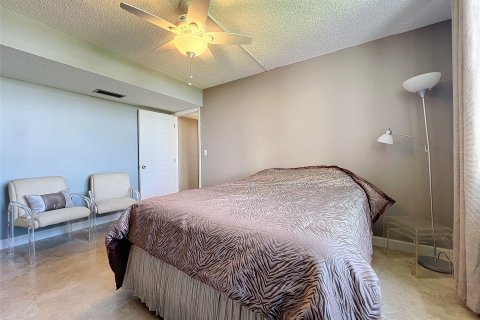 Condo in Pompano Beach, Florida, 3 bedrooms  № 1061329 - photo 11