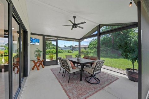 Villa ou maison à vendre à Port Charlotte, Floride: 4 chambres, 179.67 m2 № 1359480 - photo 15