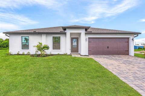 Villa ou maison à vendre à North Port, Floride: 3 chambres, 117.99 m2 № 1246095 - photo 1