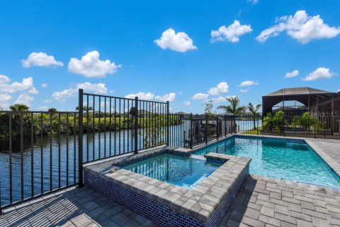 Villa ou maison à vendre à Cape Coral, Floride: 4 chambres, 247.96 m2 № 1401097 - photo 7