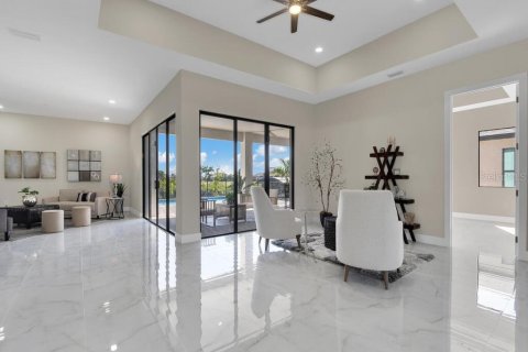 Villa ou maison à vendre à Cape Coral, Floride: 4 chambres, 247.96 m2 № 1401097 - photo 14