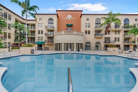 Condominio en venta en Coral Gables, Florida, 1 dormitorio, 72.65 m2 № 1357180 - foto 1