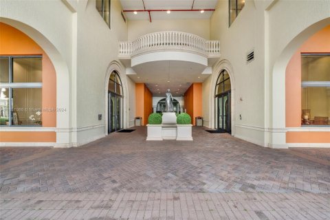 Condominio en venta en Coral Gables, Florida, 1 dormitorio, 72.65 m2 № 1357180 - foto 3