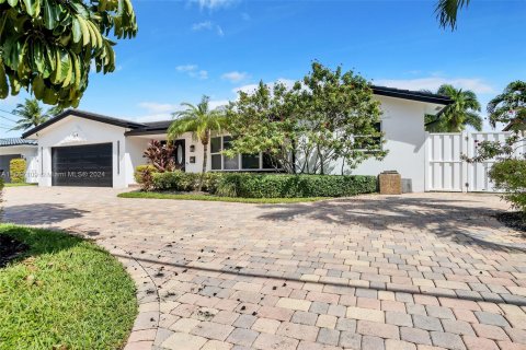 Casa en alquiler en Fort Lauderdale, Florida, 4 dormitorios, 203.27 m2 № 1357181 - foto 3