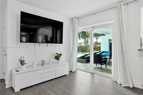 Casa en alquiler en Fort Lauderdale, Florida, 4 dormitorios, 203.27 m2 № 1357181 - foto 19