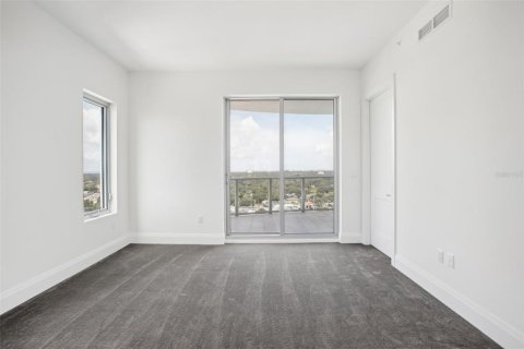 Condo in Tampa, Florida, 3 bedrooms  № 1357335 - photo 23