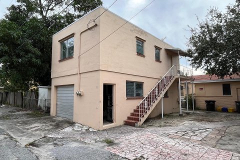 Casa en venta en West Palm Beach, Florida, 3 dormitorios, 208.19 m2 № 1079540 - foto 2