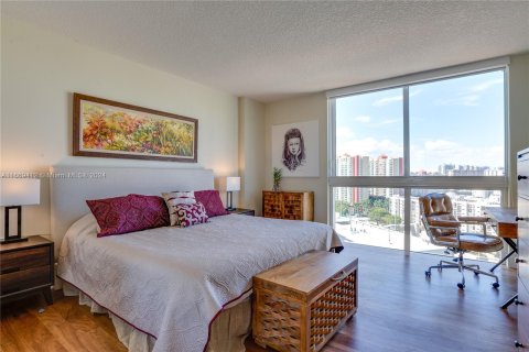 Condo in Sunny Isles Beach, Florida, 3 bedrooms  № 1387882 - photo 14