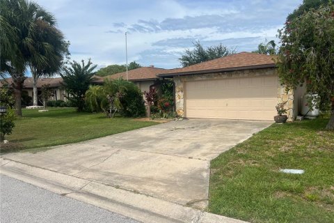 Villa ou maison à vendre à Port Richey, Floride: 3 chambres, 166.48 m2 № 1253243 - photo 3