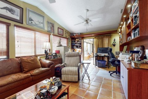 House in Delray Beach, Florida 2 bedrooms, 215.16 sq.m. № 1035916 - photo 8