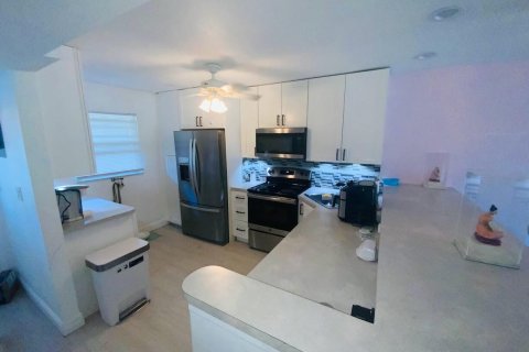 Condominio en venta en Delray Beach, Florida, 2 dormitorios, 95.04 m2 № 1035882 - foto 14