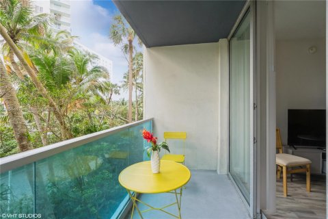 Condominio en venta en Hollywood, Florida, 1 dormitorio, 84.08 m2 № 1075221 - foto 17