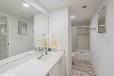 Copropriété à vendre à Hollywood, Floride: 1 chambre, 84.08 m2 № 1075221 - photo 14