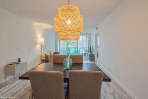 Copropriété à vendre à Hollywood, Floride: 1 chambre, 84.08 m2 № 1075221 - photo 7