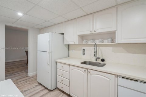 Copropriété à vendre à Hollywood, Floride: 1 chambre, 84.08 m2 № 1075221 - photo 19