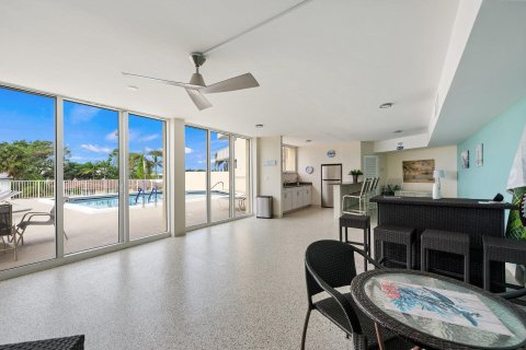 Copropriété à vendre à Pompano Beach, Floride: 2 chambres, 130.06 m2 № 1033849 - photo 10