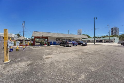 Propiedad comercial en venta en West Palm Beach, Florida № 1305623 - foto 8