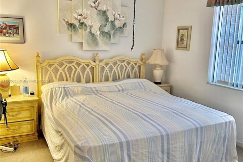 Casa en venta en Tamarac, Florida, 4 dormitorios, 228.26 m2 № 1019834 - foto 30