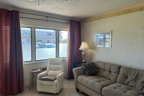 Condominio en venta en Hallandale Beach, Florida, 1 dormitorio, 58.06 m2 № 1029609 - foto 13