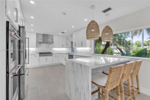 Casa en venta en Miami Shores, Florida, 4 dormitorios, 262.26 m2 № 1046868 - foto 9