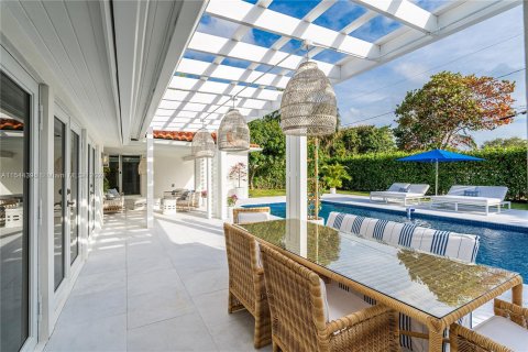 Villa ou maison à vendre à Miami Shores, Floride: 4 chambres, 262.26 m2 № 1046868 - photo 5