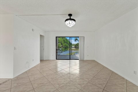 Condo in West Palm Beach, Florida, 2 bedrooms  № 1051097 - photo 23