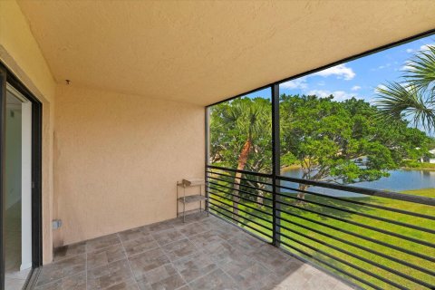 Condo in West Palm Beach, Florida, 2 bedrooms  № 1051097 - photo 5