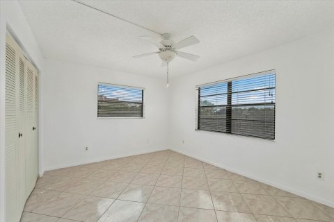 Condo in West Palm Beach, Florida, 2 bedrooms  № 1051097 - photo 10