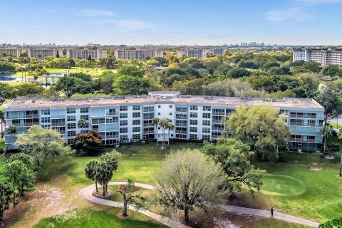 Condo in Pompano Beach, Florida, 2 bedrooms  № 1041006 - photo 18