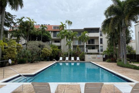 Condominio en alquiler en Pinecrest, Florida, 2 dormitorios, 91.23 m2 № 1356850 - foto 19