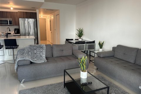 Condo in Miami, Florida, 1 bedroom  № 1396880 - photo 6