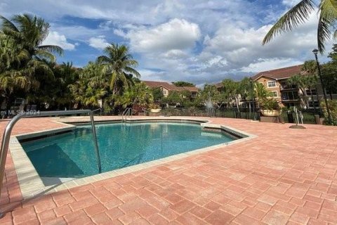 Condo in Coral Springs, Florida, 3 bedrooms  № 1321457 - photo 7