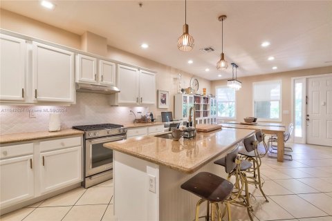 Adosado en venta en Sunrise, Florida, 4 dormitorios, 130.81 m2 № 1321408 - foto 3