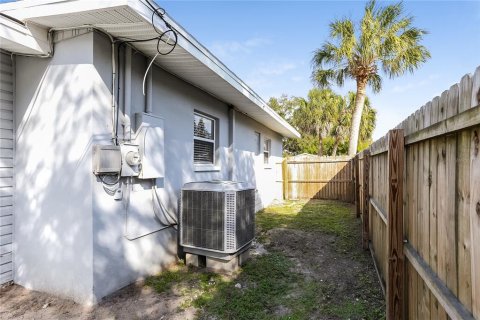 Casa en alquiler en Saint Petersburg, Florida, 3 dormitorios, 112.41 m2 № 1351280 - foto 15