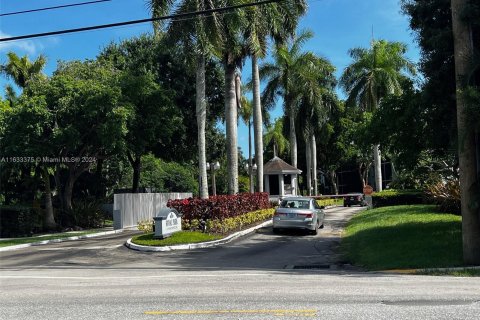 Condo in Oakland Park, Florida, 2 bedrooms  № 1293829 - photo 2